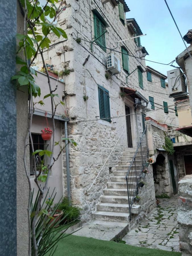 Rooms & Apartment Lasta Split Exterior photo